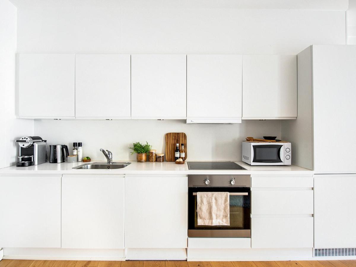 Sanders Leaves - Chic Three-Bedroom Apartment In Downtown Kopenhaga Zewnętrze zdjęcie