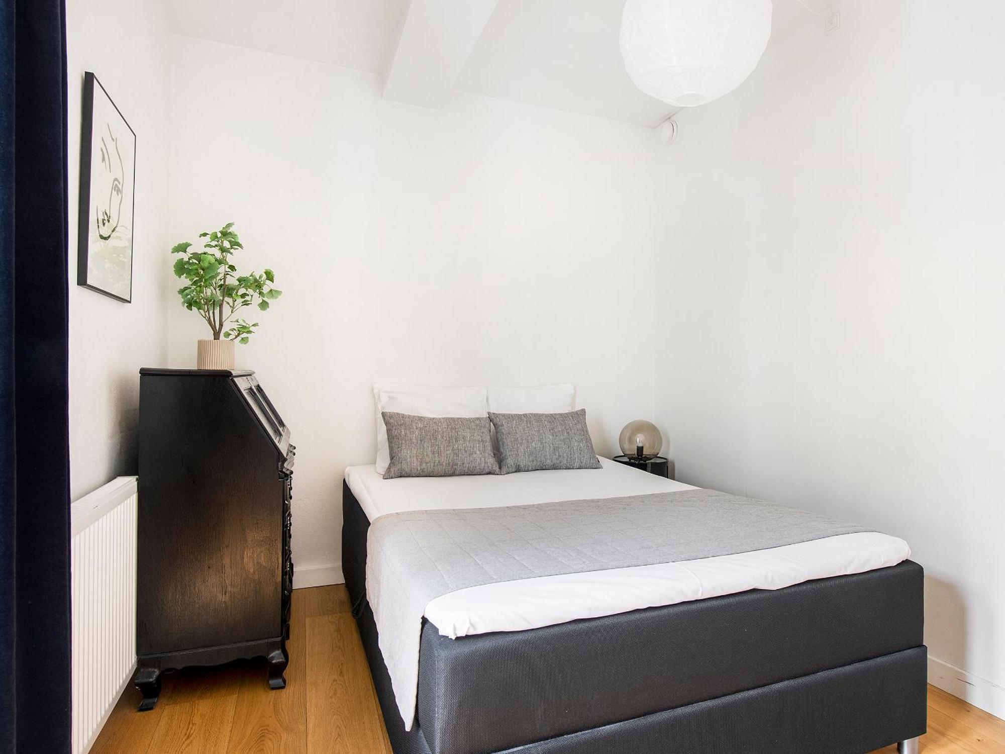 Sanders Leaves - Chic Three-Bedroom Apartment In Downtown Kopenhaga Zewnętrze zdjęcie