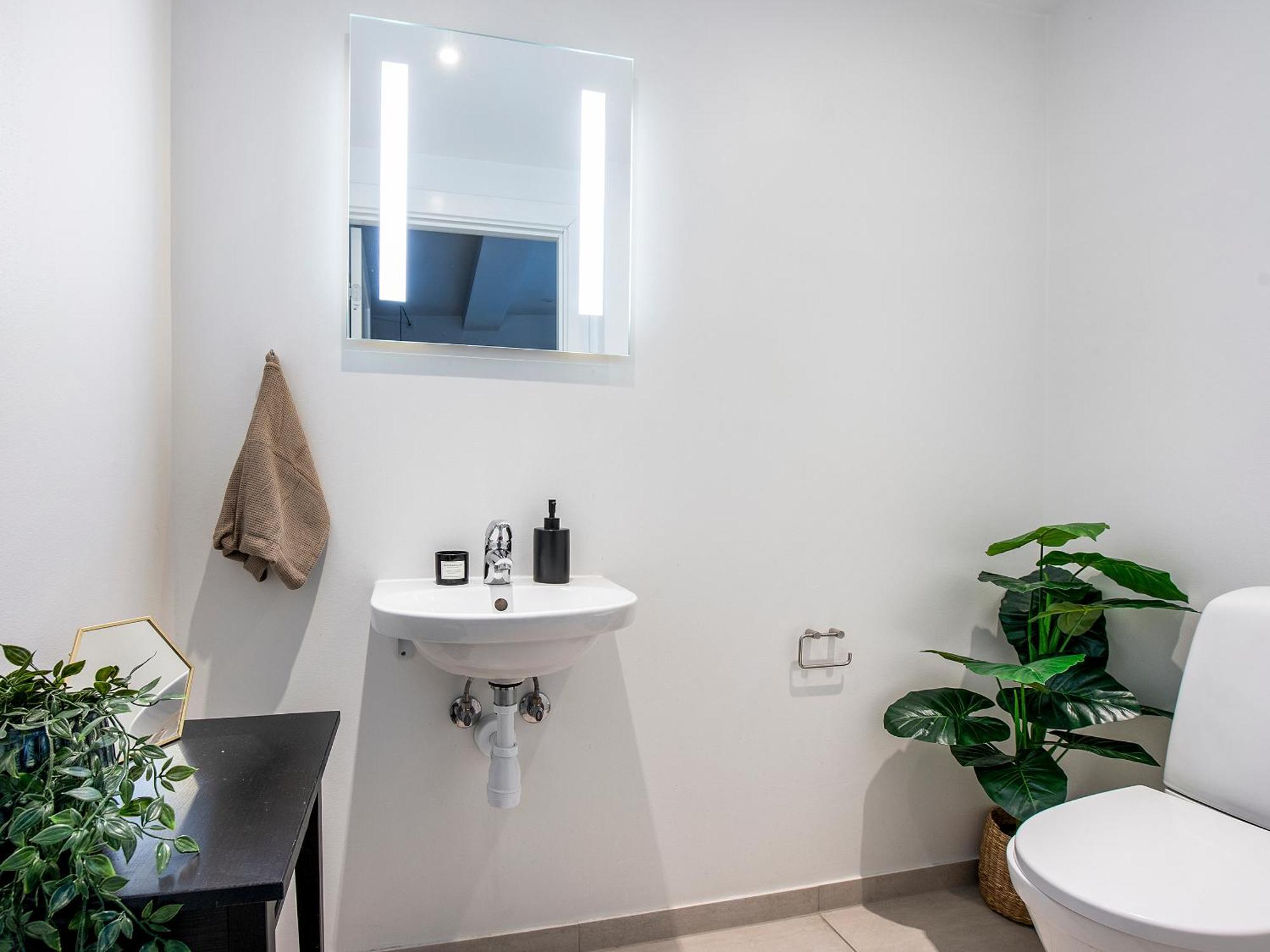 Sanders Leaves - Chic Three-Bedroom Apartment In Downtown Kopenhaga Zewnętrze zdjęcie
